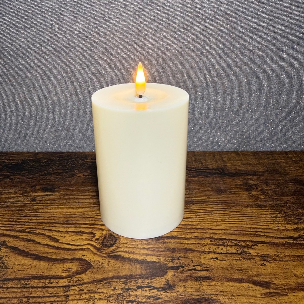 LED Pillar Candles with Remote Control 4 Pack Ivory Waterproof Flameless Timer - Picture 2 of 6